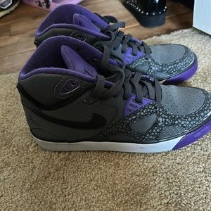 Nike high top youth basketball shoes- purple and grey
